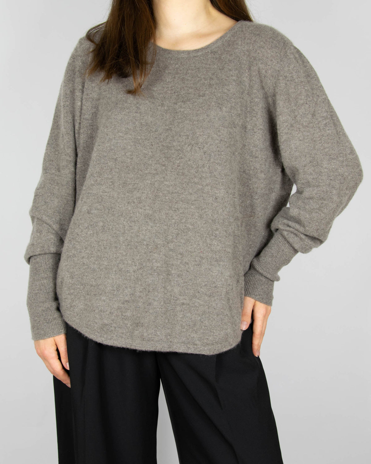 Beige cashmere sweater by Danish premium brand BENEDIKTE UTZON.