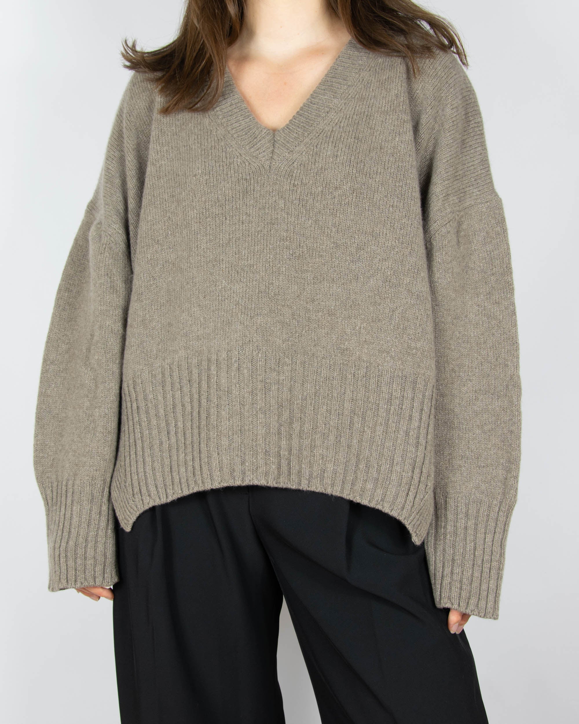 Beige merino wool and cashmere sweater by ONE AND OTHER