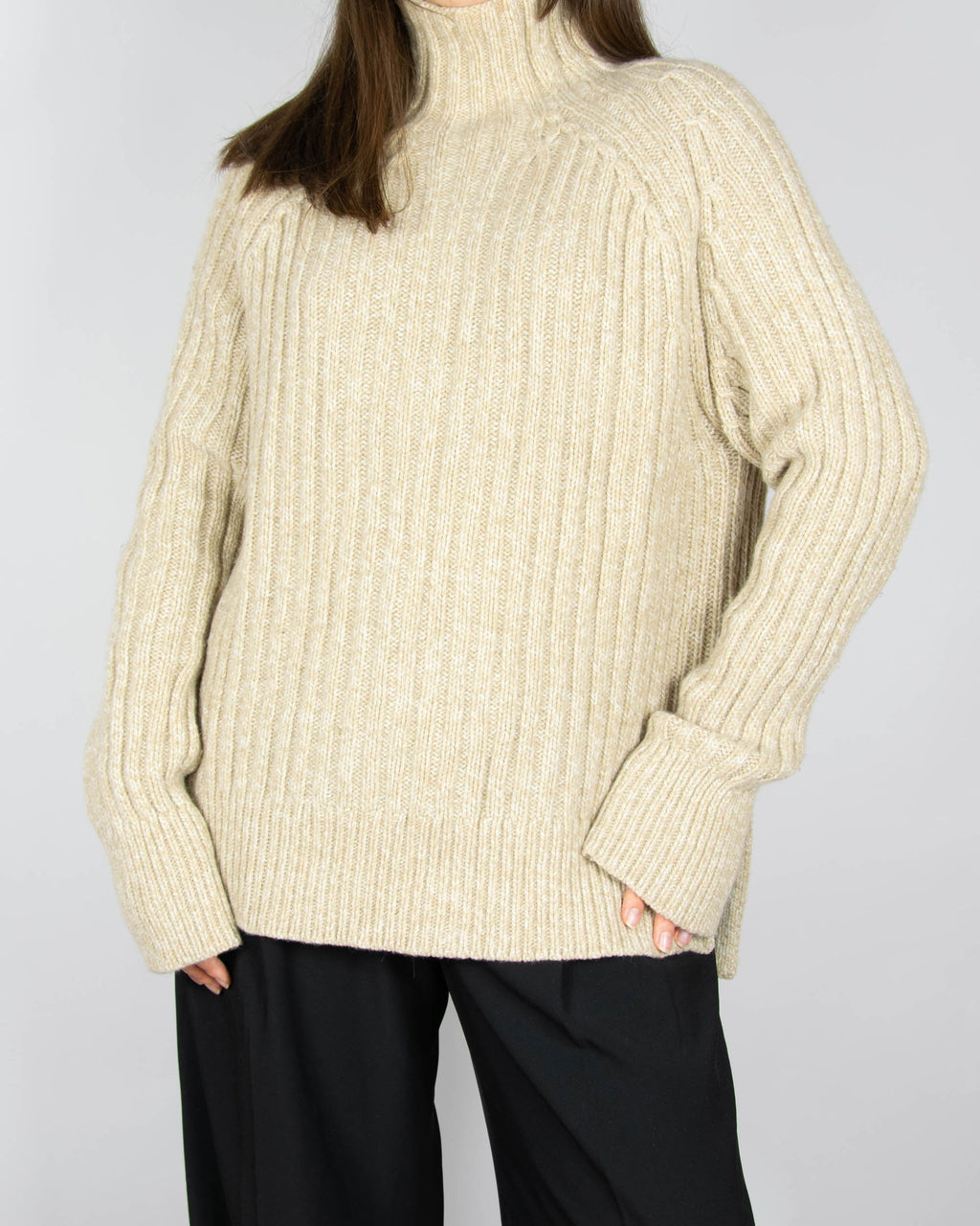 Beige chunky wool and cashmere turtleneck sweater by premium brand Ralph Lauren.