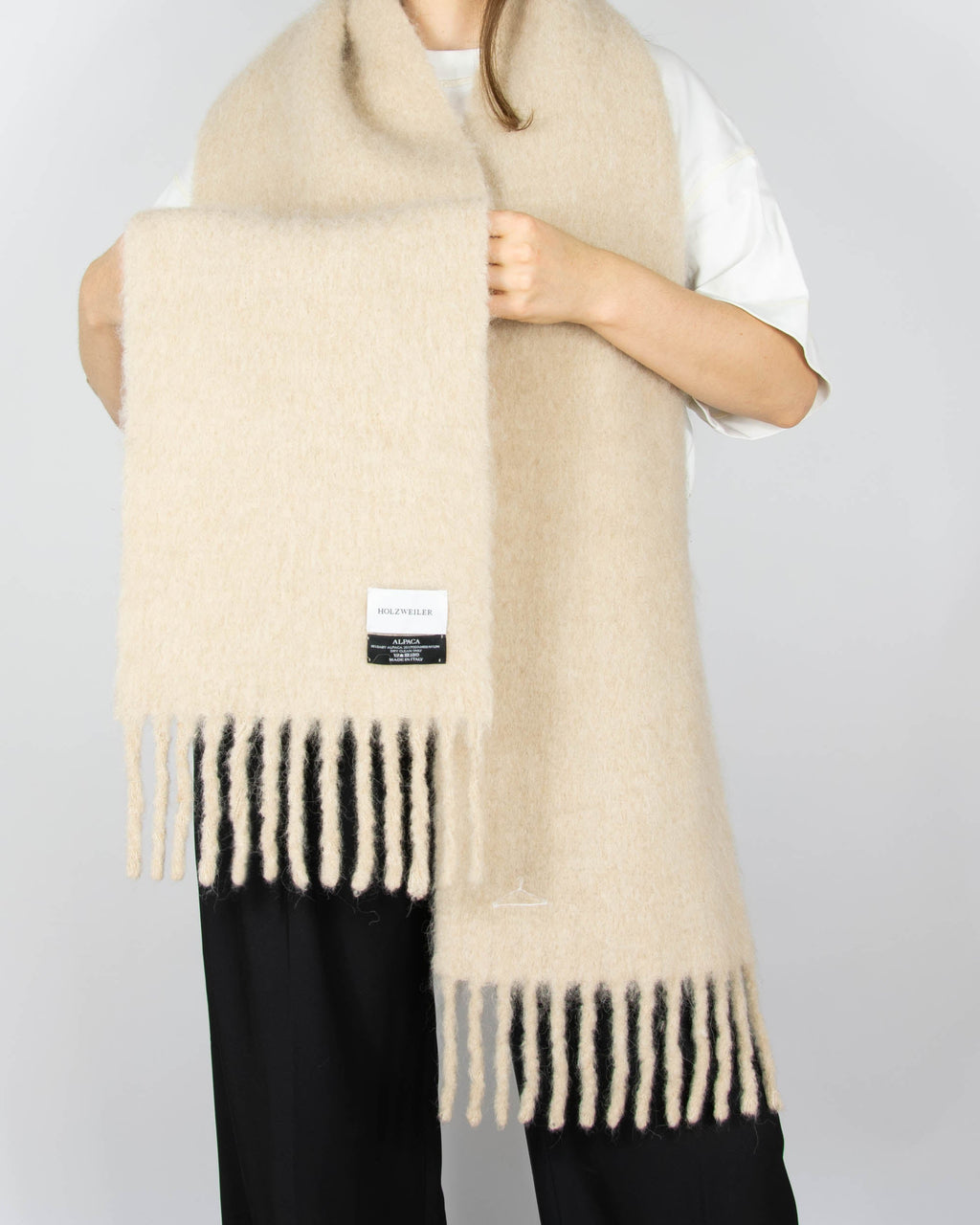 Cream baby alpaca scarf by Holzweiler