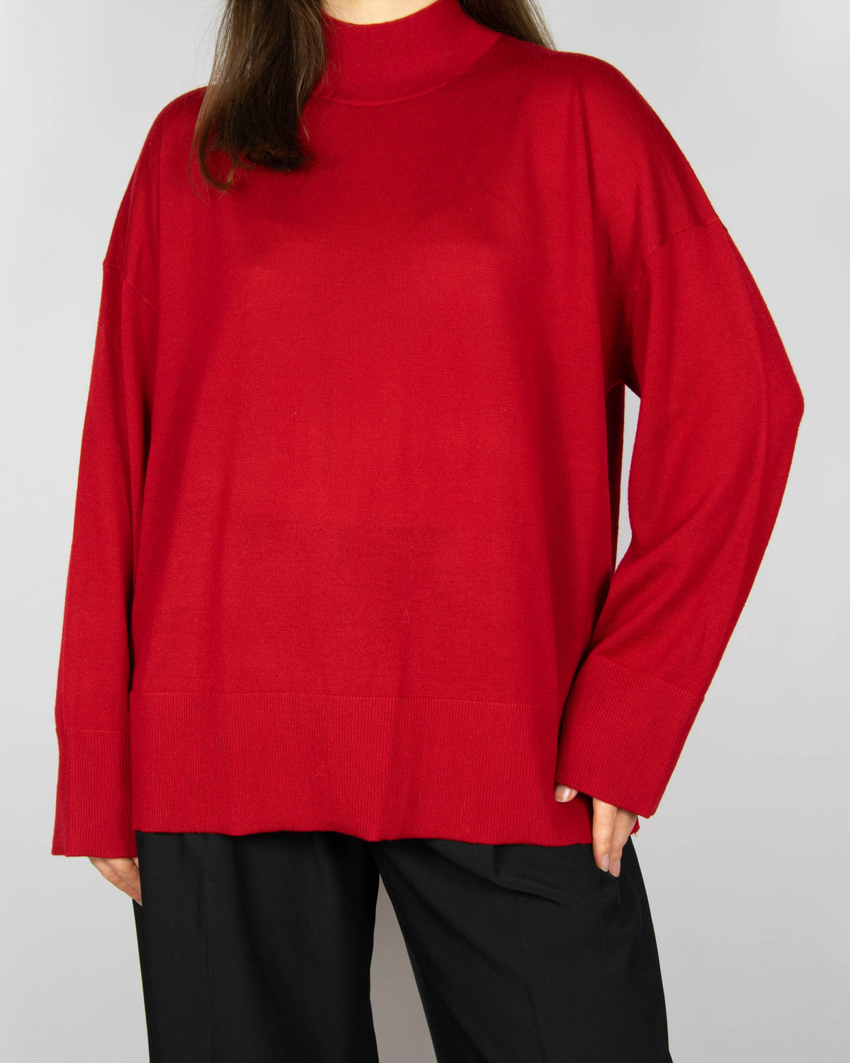 Red merino wool turtleneck sweater by Blu