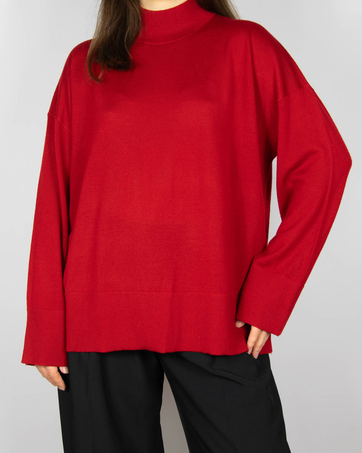 Red merino wool turtleneck sweater by Blu
