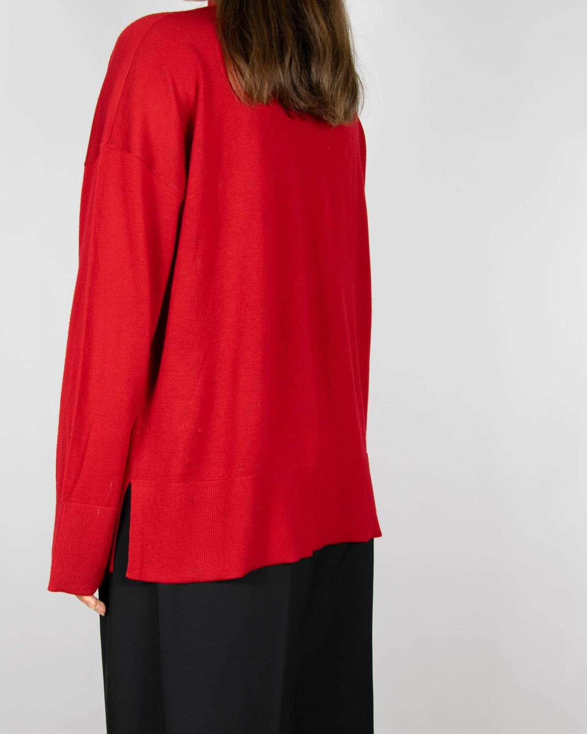 Red merino wool turtleneck sweater by Blu