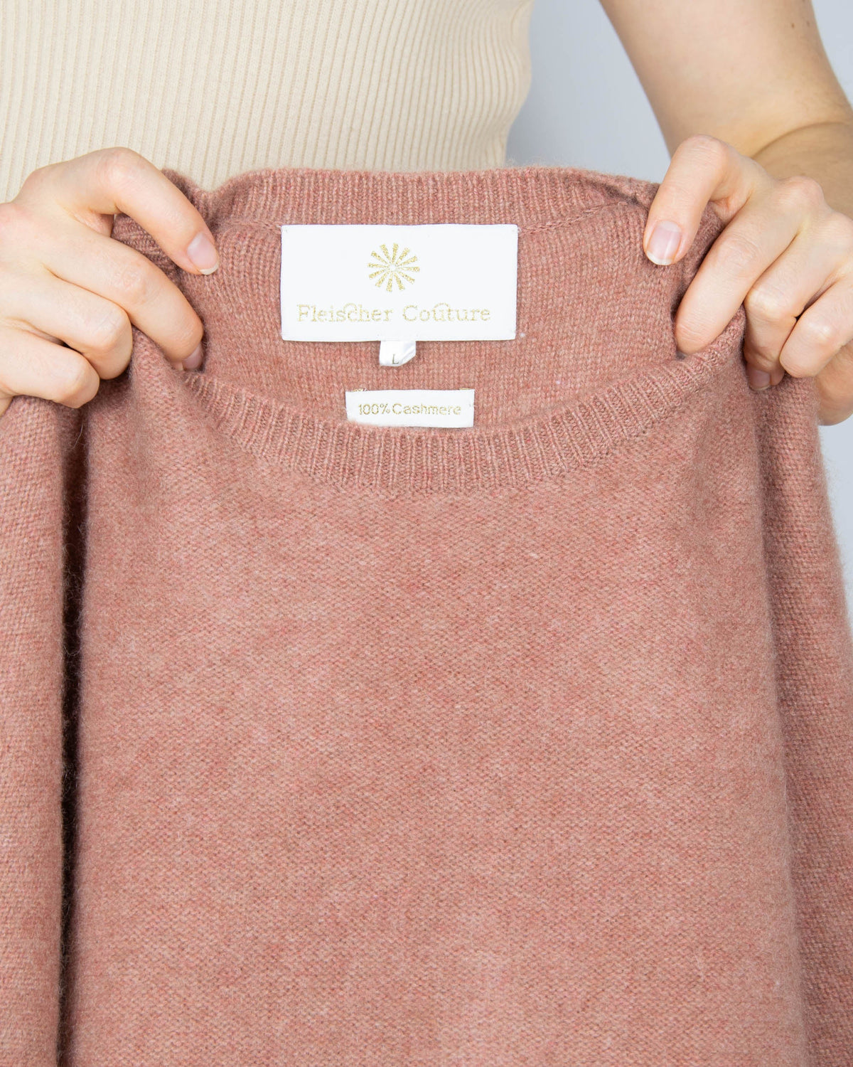 Coral chunky cashmere vest by Fleischer Couture