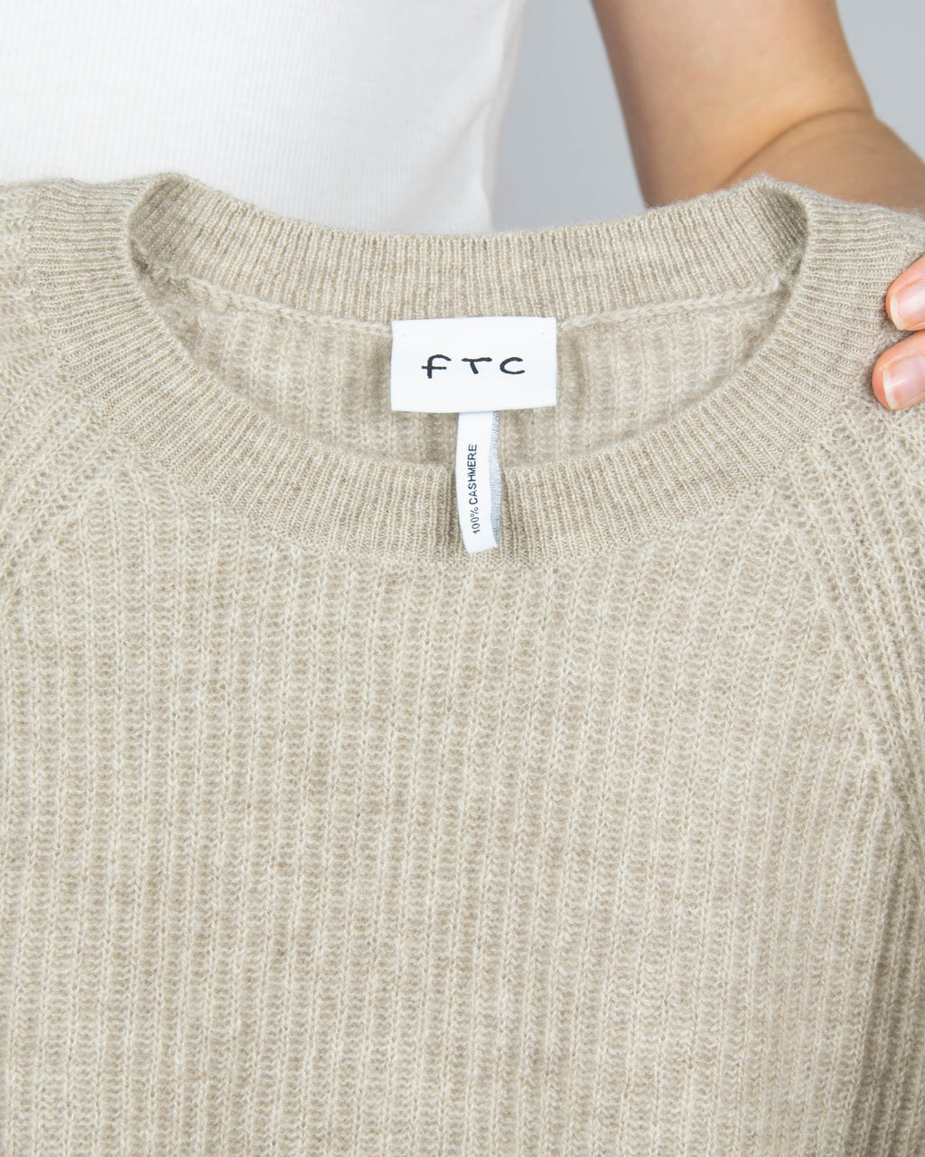 Beige cashmere sweater by FTC Cashmere