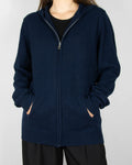 Granatowa cashmereowa rozpinana sweatshirt z kapturem marki WILD WOOL