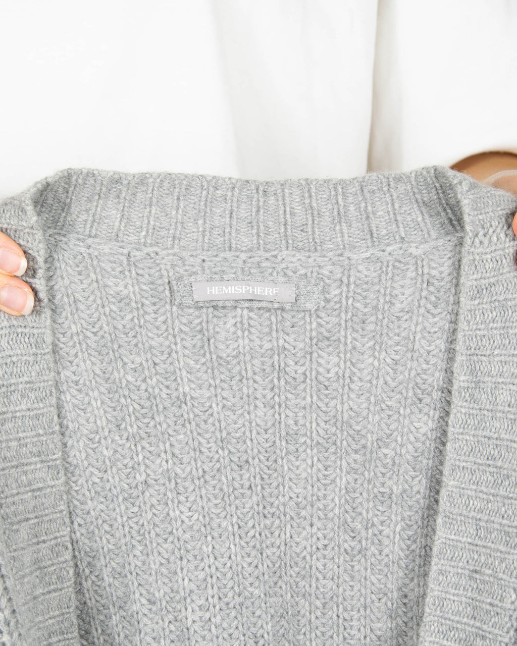 Grey chunky cashmere cardigan by premium brand Hemisphere.