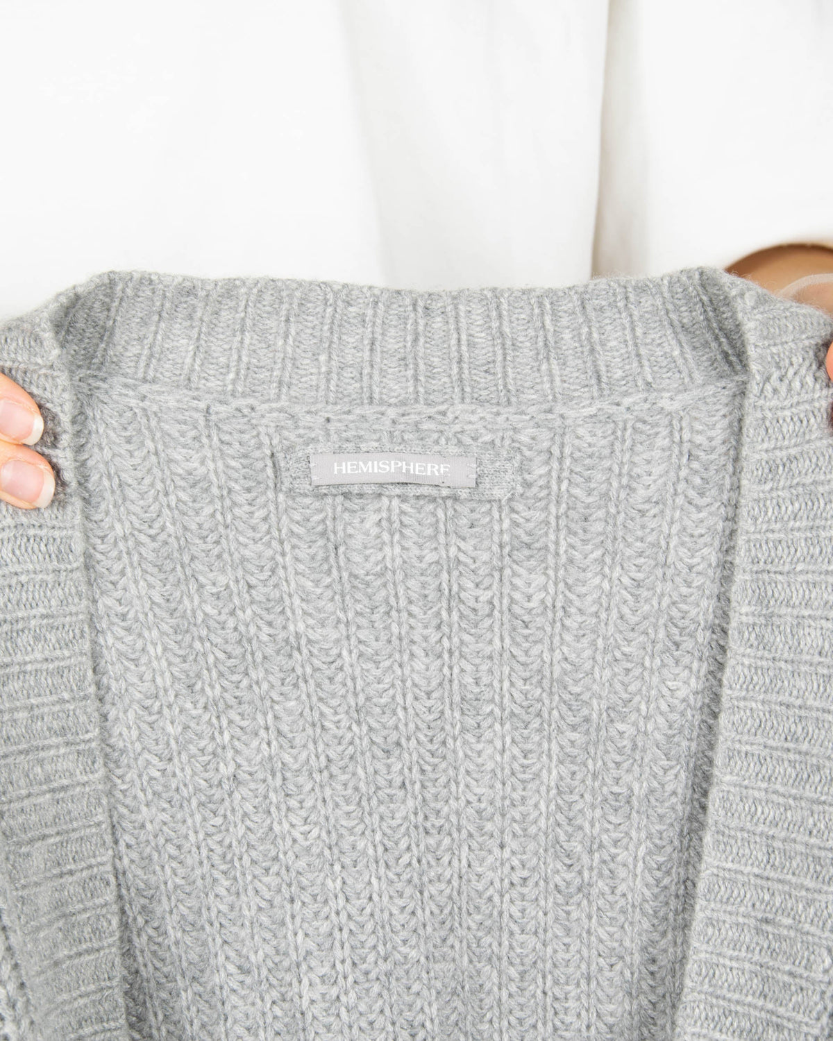 Grey chunky cashmere cardigan by premium brand Hemisphere.