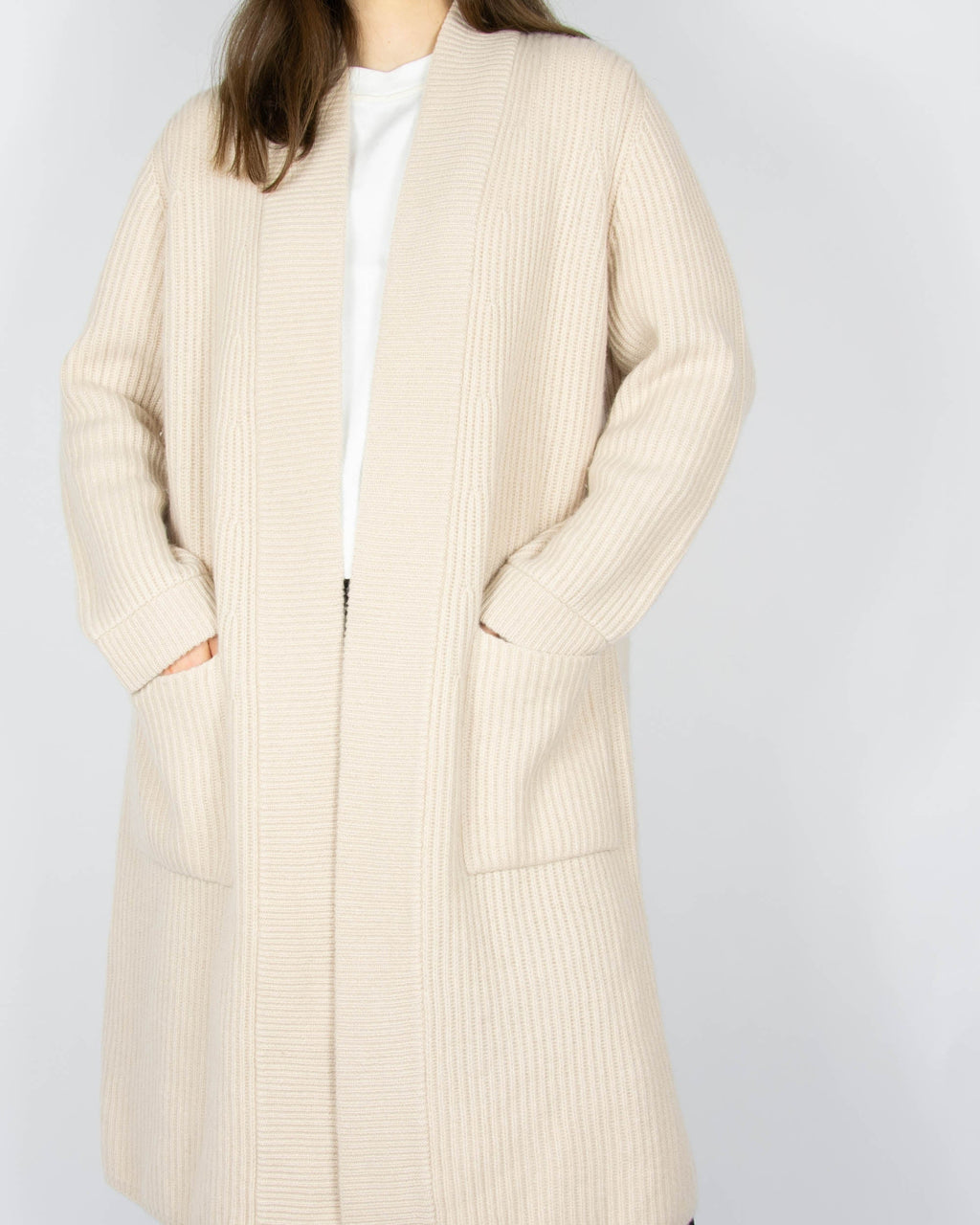 Cream long cashmere cardigan by Massimo Dutti