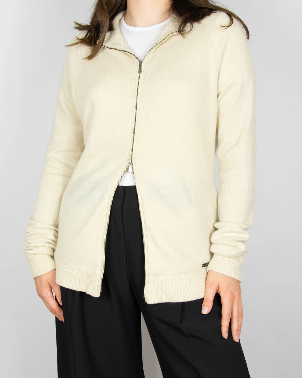 Cream cashmere zip-up sweater by Malo