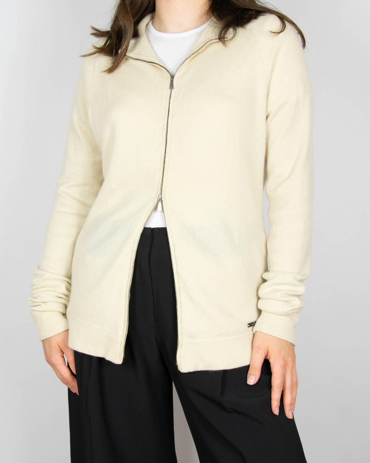 Cream cashmere zip-up sweater by Malo