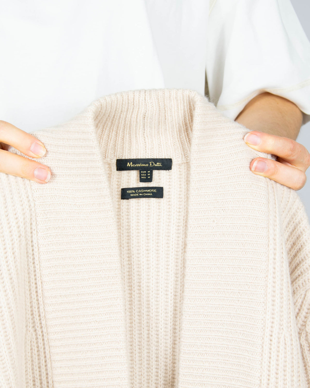 Cream long cashmere cardigan by Massimo Dutti