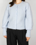 Błękitny (kid mohair + wool) cardigan skandynawskiej marki Cathrine Hammel