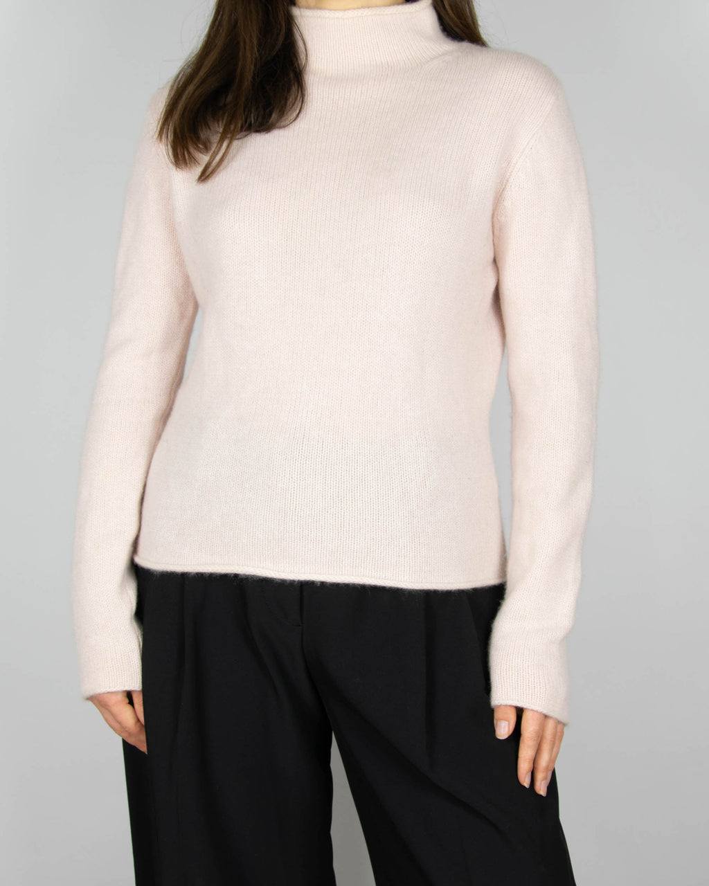 Powder pink chunky cashmere sweater by Henderson Cashmere