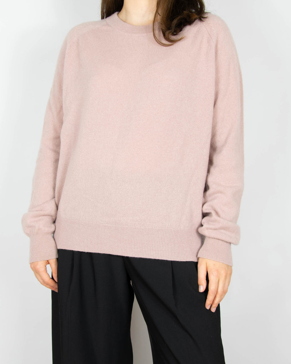 Powder pink cashmere sweater by Magasin Du Nord