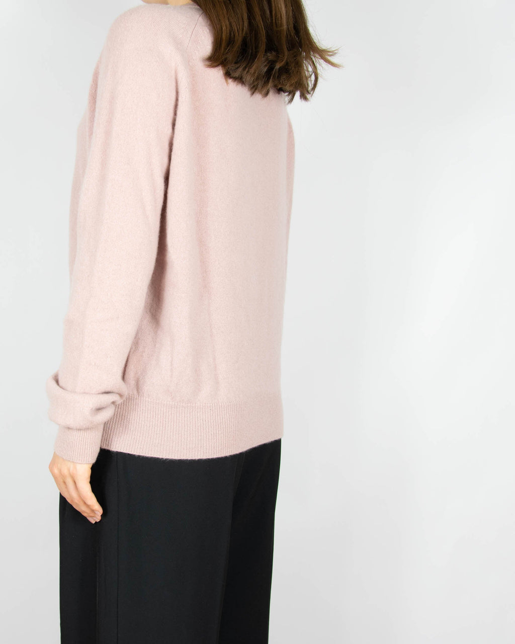 Powder pink cashmere sweater by Magasin Du Nord