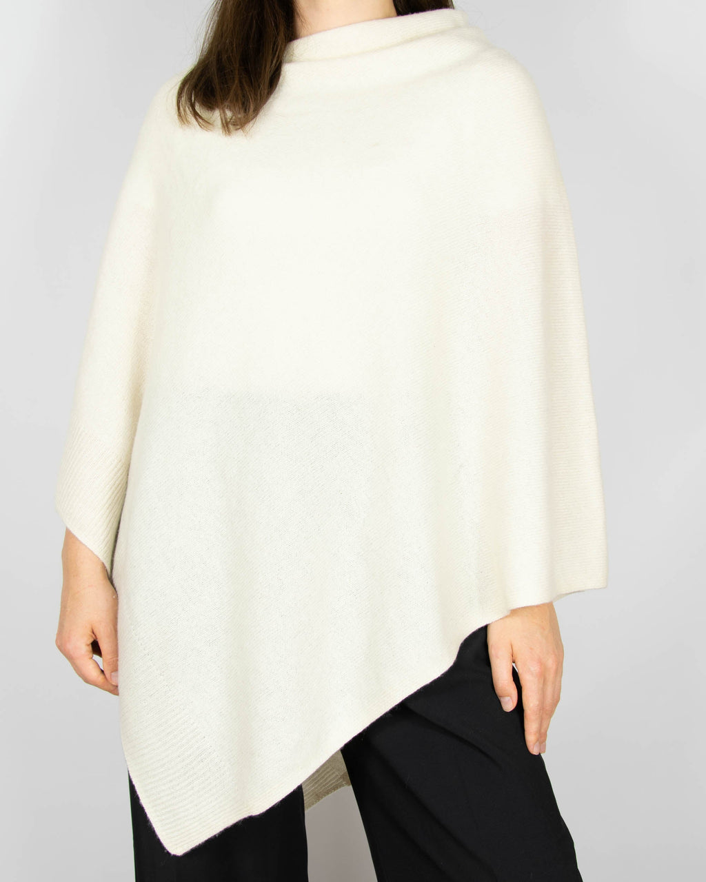 Cream wool and cashmere poncho by H&M Premium