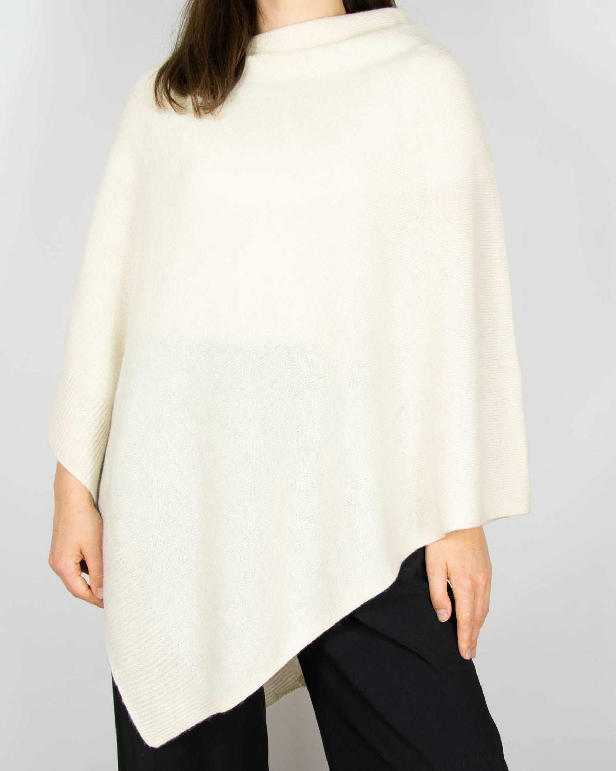 Cream wool and cashmere poncho by H&M Premium
