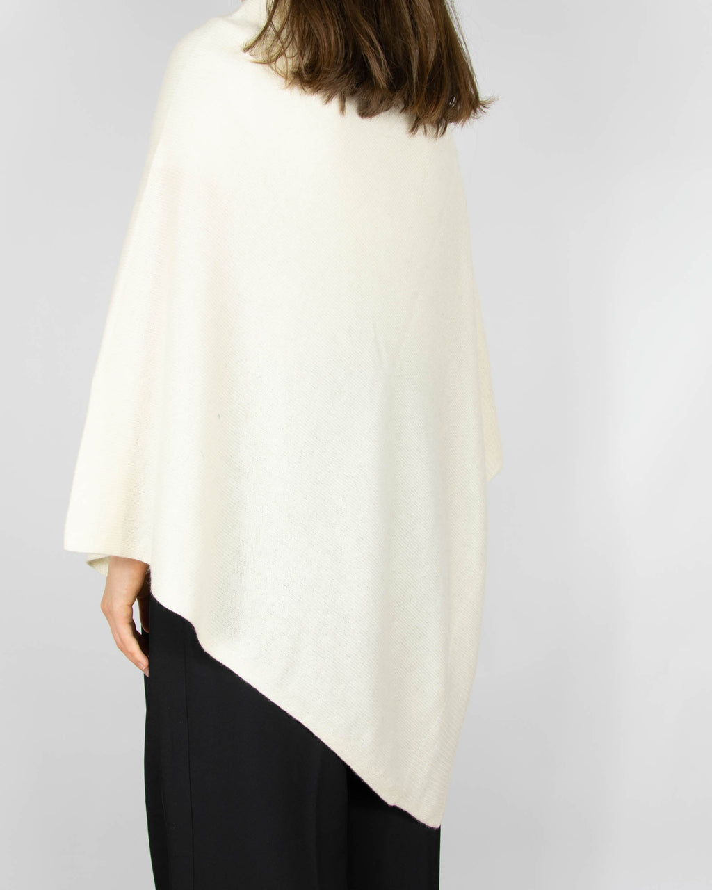 Cream wool and cashmere poncho by H&M Premium