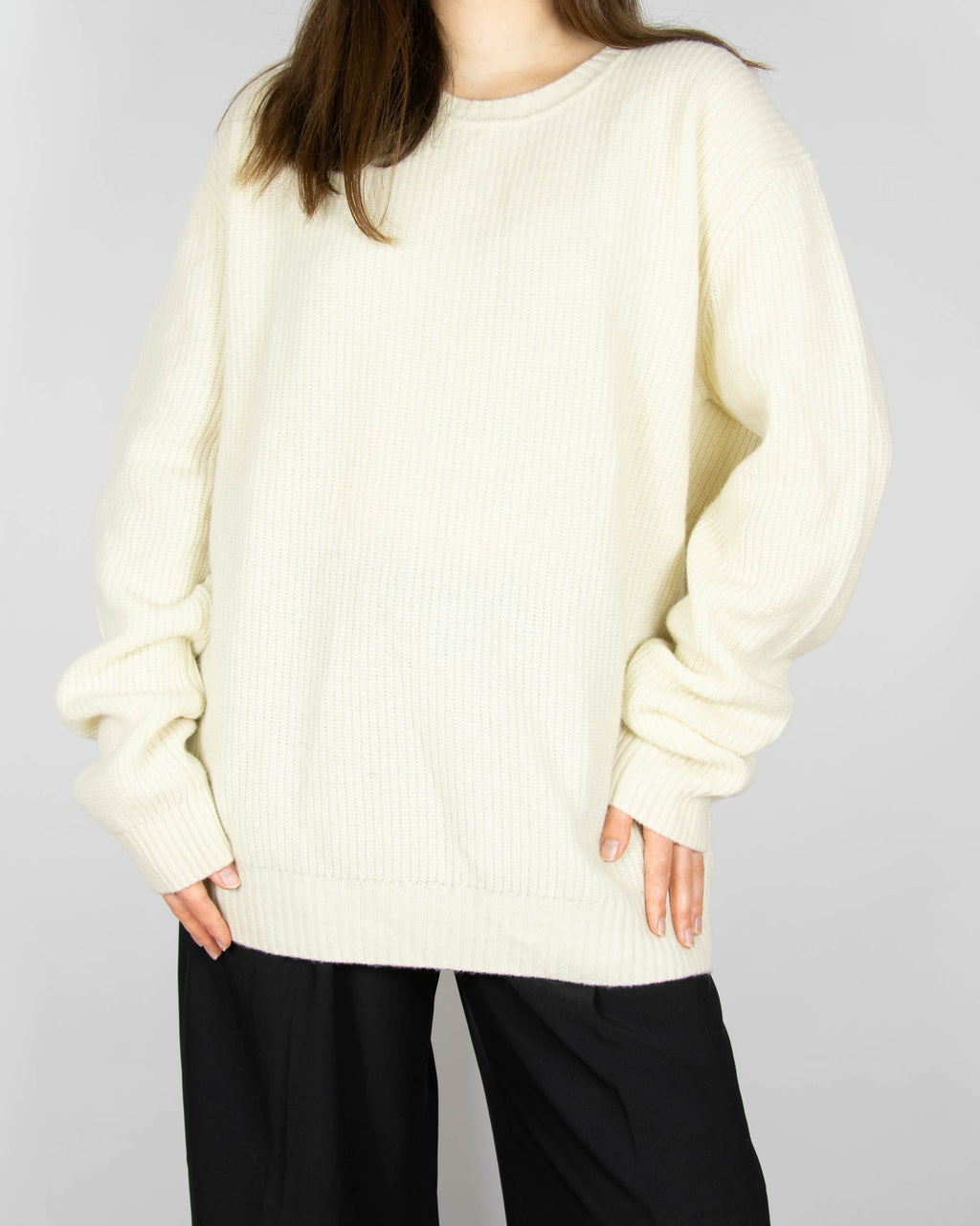 Cream extrafine merino wool sweater by Norwegian brand THE PRODUCT. Regular price: 2300 NOK (~970 PLN).